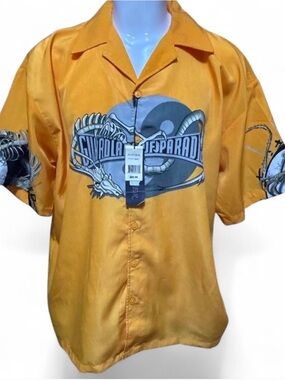 Casual Short-Sleeve Button-Down Shirt in Mustard Yellow with Graphic